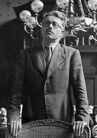 Portrait de Yves Bouthillier