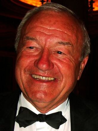 Portrait de Bernard Brochand